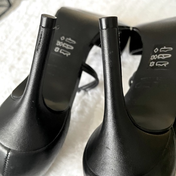 Aldo Newbrook Black Strappy Heels - Picture 10 of 10